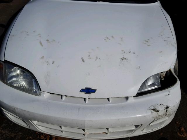 1G1JC524427352946 - 2002 CHEVROLET CAVALIER B WHITE photo 7