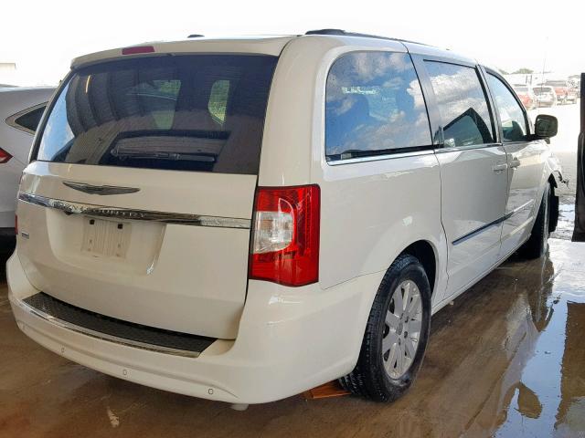 2C4RC1CG1CR270202 - 2012 CHRYSLER TOWN & COU WHITE photo 4