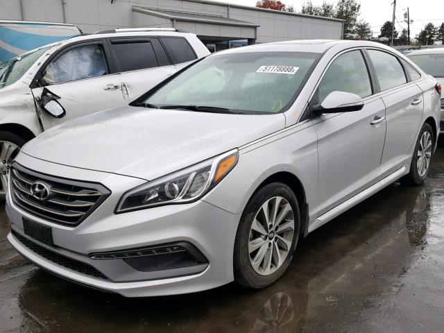 5NPE34AF8GH425812 - 2016 HYUNDAI SONATA SPO SILVER photo 2