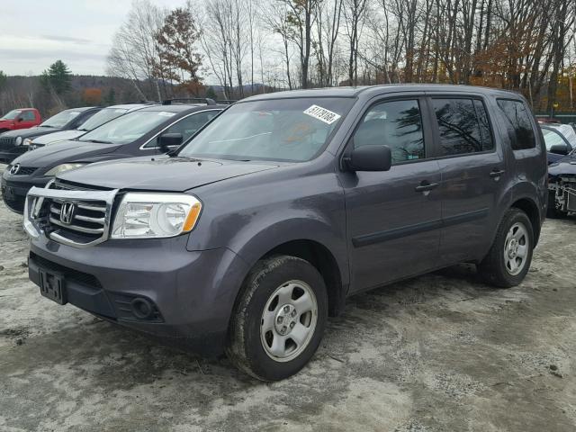 5FNYF4H22FB060225 - 2015 HONDA PILOT LX GRAY photo 2