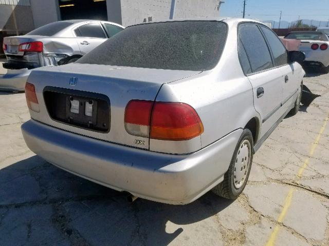 2HGEJ6629VH528980 - 1997 HONDA CIVIC DX SILVER photo 4