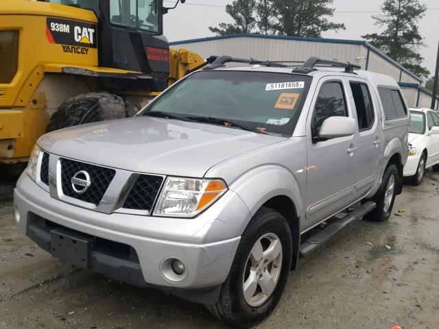 1N6AD07U58C409300 - 2008 NISSAN FRONTIER C SILVER photo 2