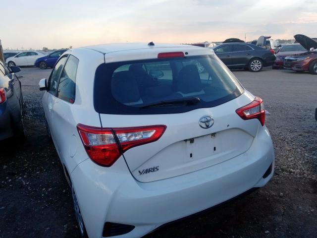 VNKJTUD39JA092445 - 2018 TOYOTA YARIS L WHITE photo 3