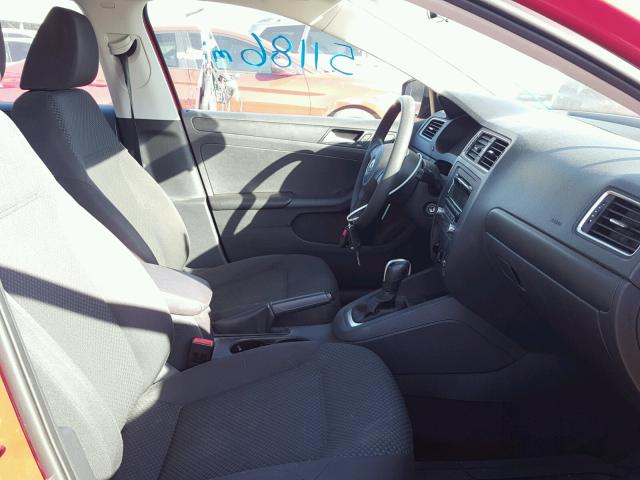 3VW2K7AJ8EM229529 - 2014 VOLKSWAGEN JETTA BASE 红色 照片 5