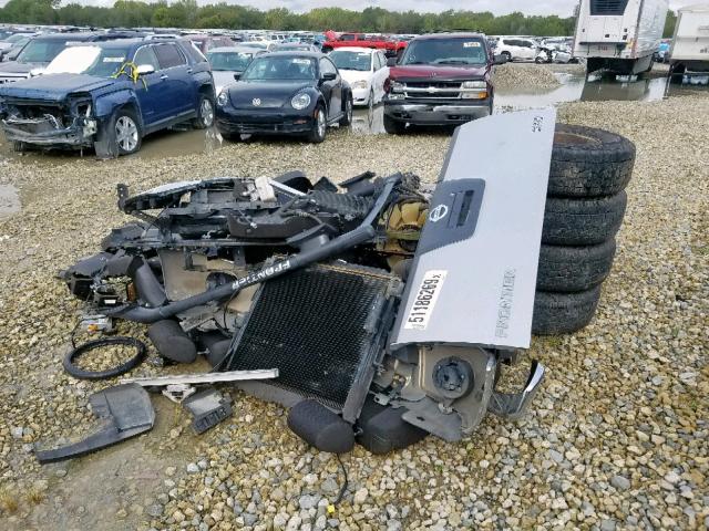 C04J120020 - 2005 NISSAN FRONTIER C SILVER photo 2