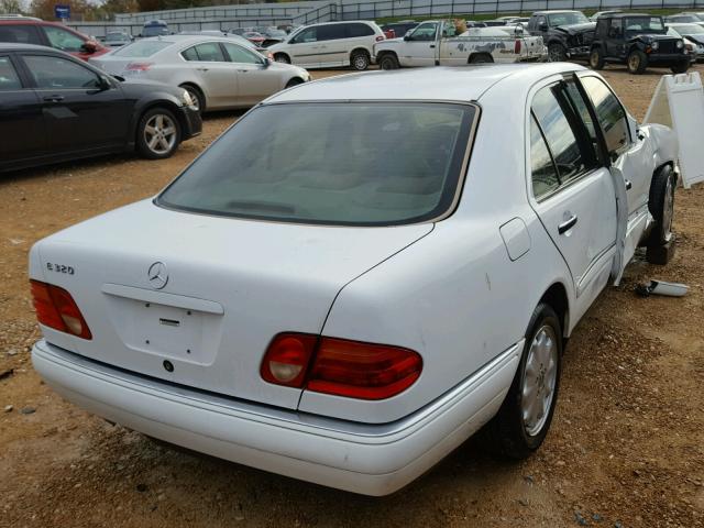 WDBJF65H9XA881398 - 1999 MERCEDES-BENZ E 320 WHITE photo 4