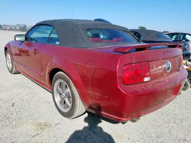 1ZVHT85H255256090 - 2005 FORD MUSTANG GT RED photo 3