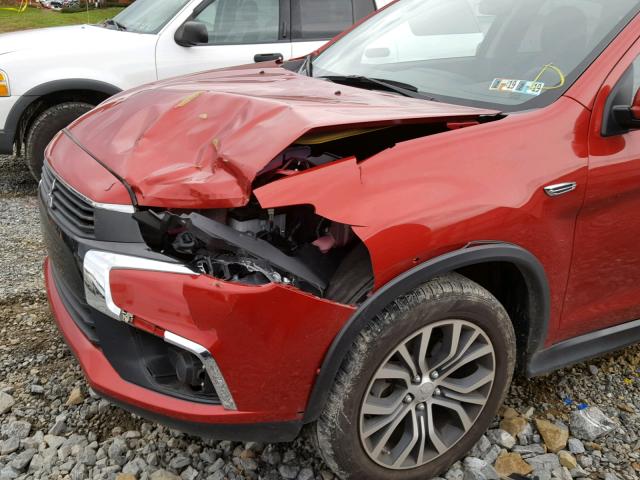 JA4AP3AU2HZ031044 - 2017 MITSUBISHI OUTLANDER RED photo 9