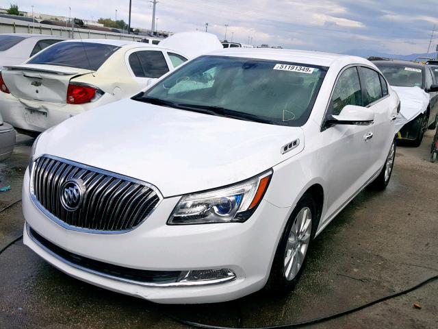 1G4GB5GR4FF161303 - 2015 BUICK LACROSSE WHITE photo 2