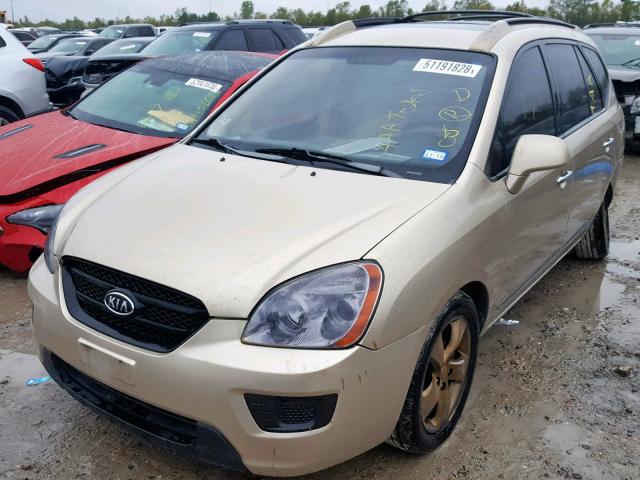 KNAFG526X77114011 - 2007 KIA RONDO LX TAN photo 2