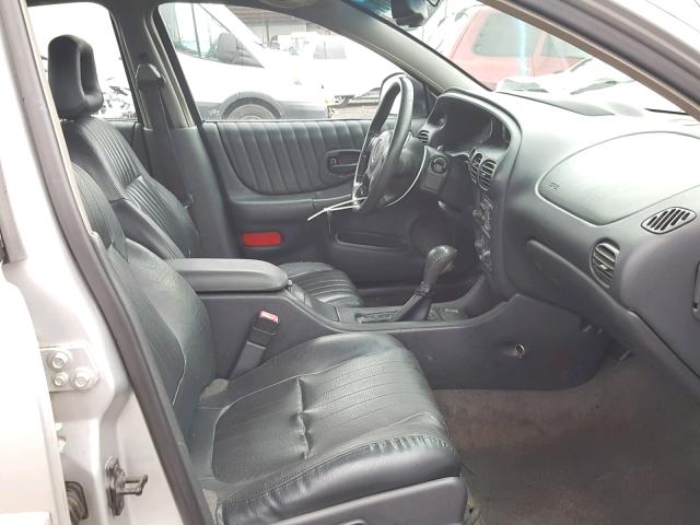 1G2WR52112F238172 - 2002 PONTIAC GRAND PRIX SILVER photo 5