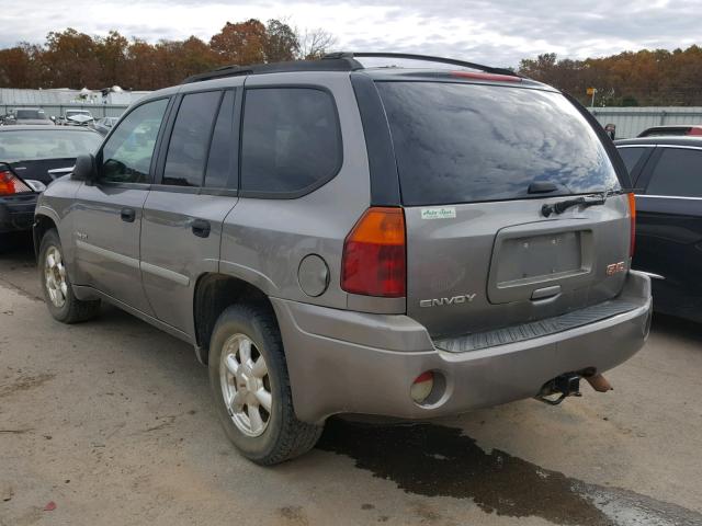 1GKDT13S562225592 - 2006 GMC ENVOY GRAY photo 3