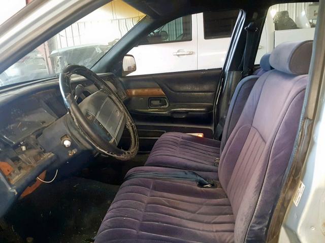 2FACP73W9NX200424 - 1992 FORD CROWN VICT BLUE photo 5