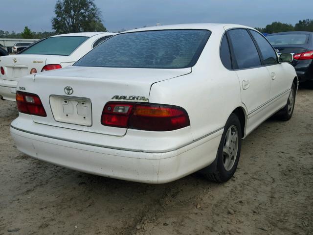 4T1BF18BXWU272281 - 1998 TOYOTA AVALON XL WHITE photo 4