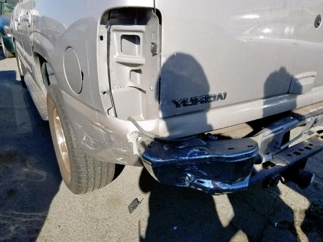 1GKEK13T65J206330 - 2005 GMC YUKON WHITE photo 9