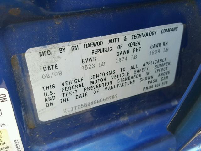 KL1TD56EX9B669757 - 2009 CHEVROLET AVEO LS BLUE photo 10