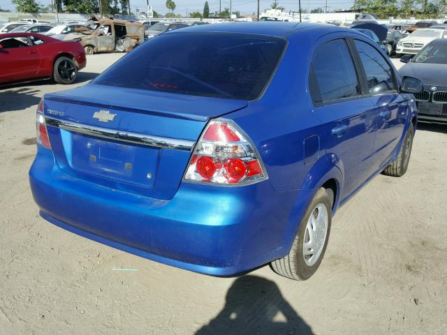 KL1TD56EX9B669757 - 2009 CHEVROLET AVEO LS BLUE photo 4