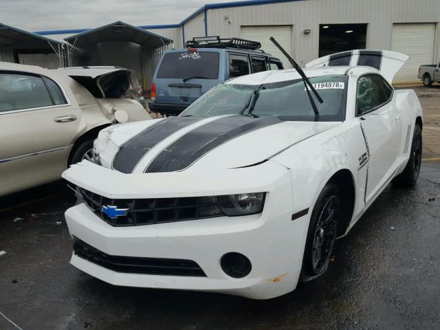 2G1FA1E3XD9180902 - 2013 CHEVROLET CAMARO LS BLACK photo 2