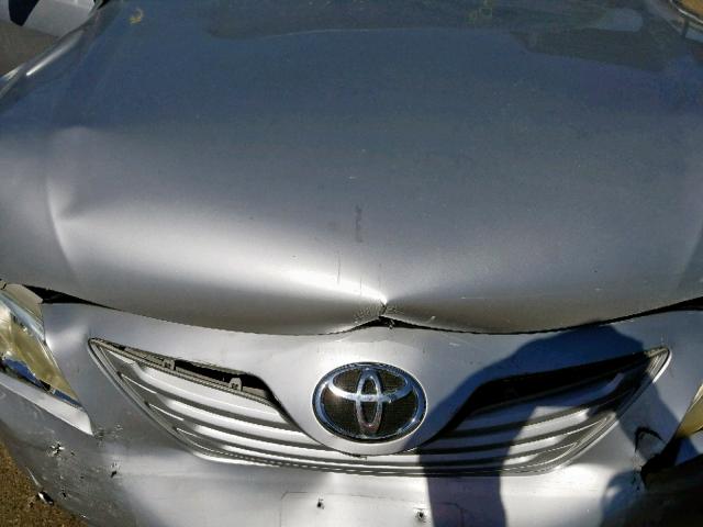 4T4BE46K48R015424 - 2008 TOYOTA CAMRY CE SILVER photo 7