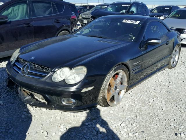 WDBSK72F47F119950 - 2007 MERCEDES-BENZ SL 55 AMG BLACK photo 2