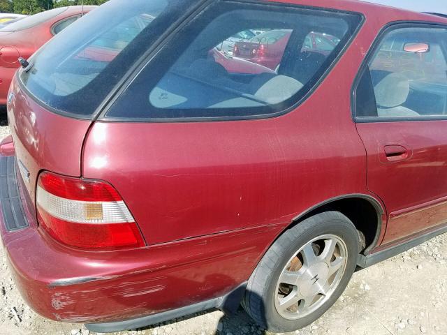 1HGCE1893RA011316 - 1994 HONDA ACCORD RED photo 9