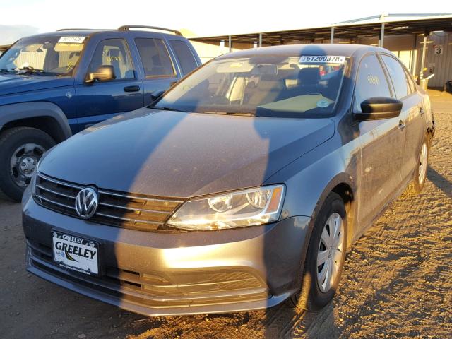 3VW2K7AJ4FM324039 - 2015 VOLKSWAGEN JETTA BASE GRAY photo 2