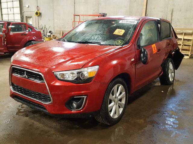 4A4AR3AU1DE014911 - 2013 MITSUBISHI OUTLANDER RED photo 2