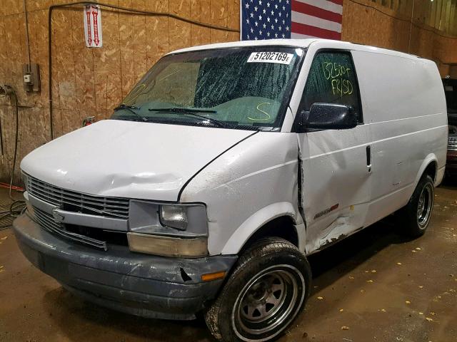 1GCDL19W7YB216675 - 2000 CHEVROLET ASTRO WHITE photo 2