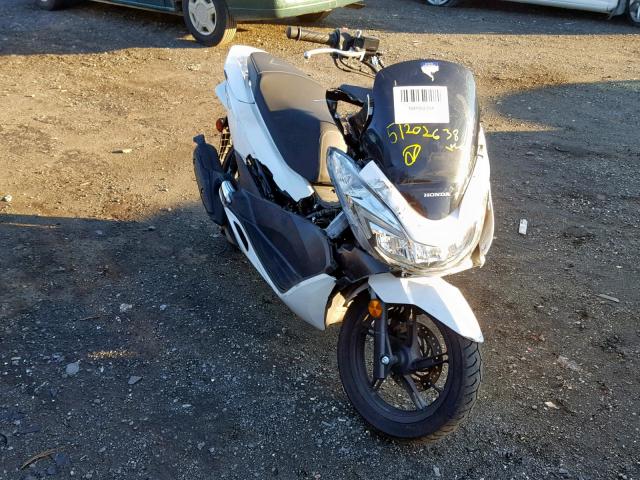 RLHKF180XFY002852 - 2015 HONDA PCX 150 WHITE photo 1