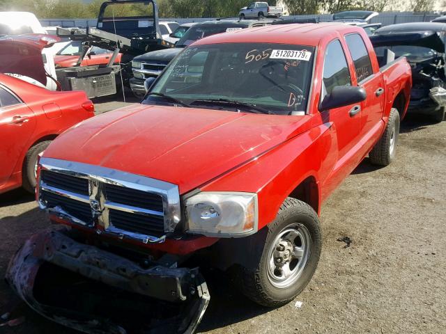 1D7HE28K65S330913 - 2005 DODGE DAKOTA QUA RED photo 2