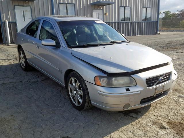 YV1RH592952445277 - 2005 VOLVO S60 2.5T SILVER photo 1