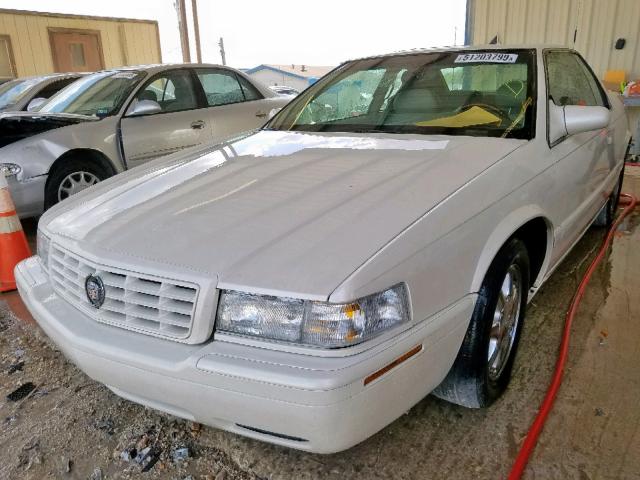 1G6ET12951B103082 - 2001 CADILLAC ELDORADO T CREAM photo 2