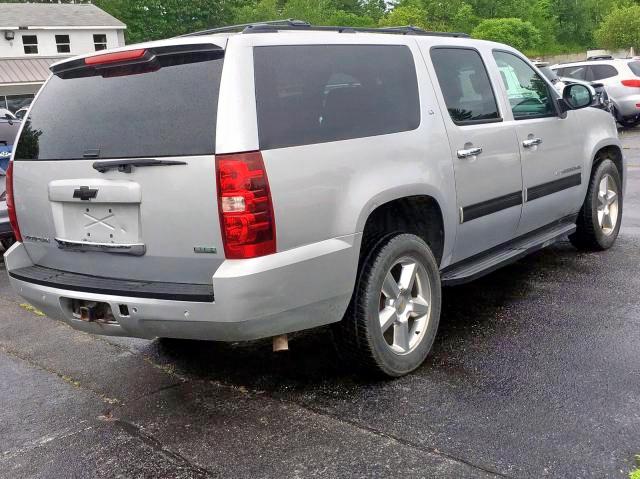 1GNUKJE36AR139185 - 2010 CHEVROLET SUBURBAN K SILVER photo 5