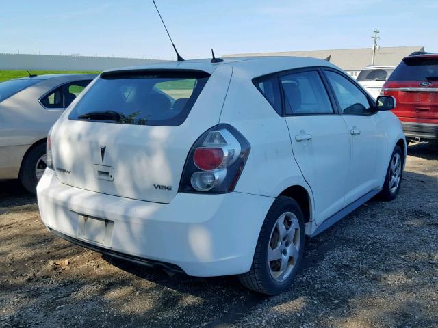 5Y2SP67889Z407950 - 2009 PONTIAC VIBE WHITE photo 4