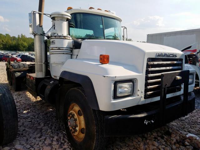 1M2P267C6XM047897 - 1999 MACK 600 RD600 WHITE photo 1