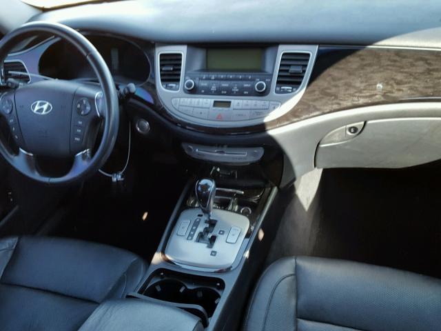 KMHGC4DD2CU154745 - 2012 HYUNDAI GENESIS 3. SILVER photo 9