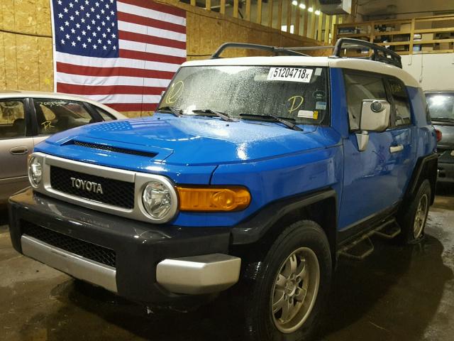 JTEBU11F370074640 - 2007 TOYOTA FJ CRUISER BLUE photo 2