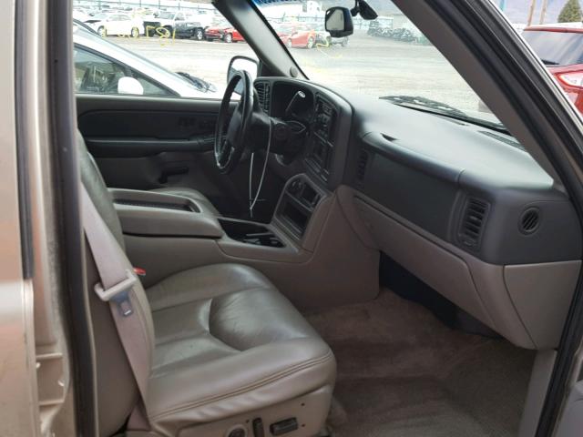 1GKEK13Z73R227772 - 2003 GMC YUKON TAN photo 5