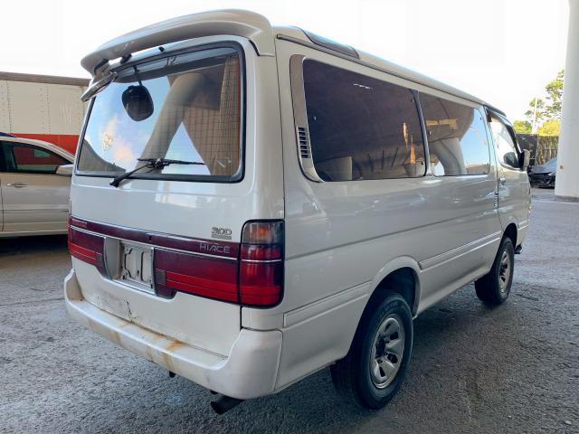 KZH1061001124 - 1994 TOYOTA VAN WHITE photo 4