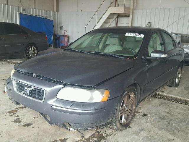 YV1RS592872635303 - 2007 VOLVO S60 2.5T GRAY photo 2