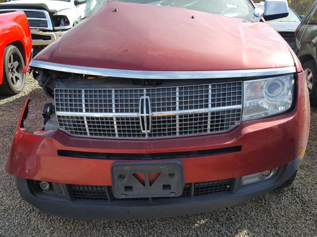 2LMDU68C38BJ23681 - 2008 LINCOLN MKX RED photo 7