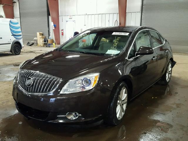 1G4PP5SK4C4193820 - 2012 BUICK VERANO BROWN photo 2