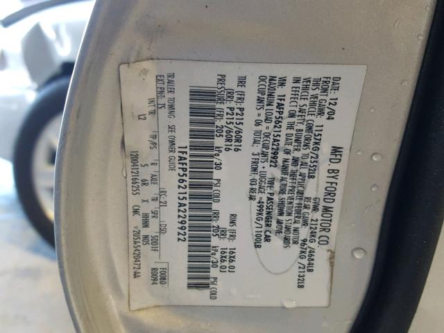 1FAFP56215A229922 - 2005 FORD TAURUS SEL SILVER photo 10