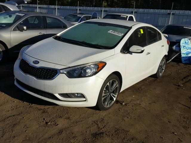 KNAFX4A81E5061057 - 2014 KIA FORTE EX WHITE photo 2