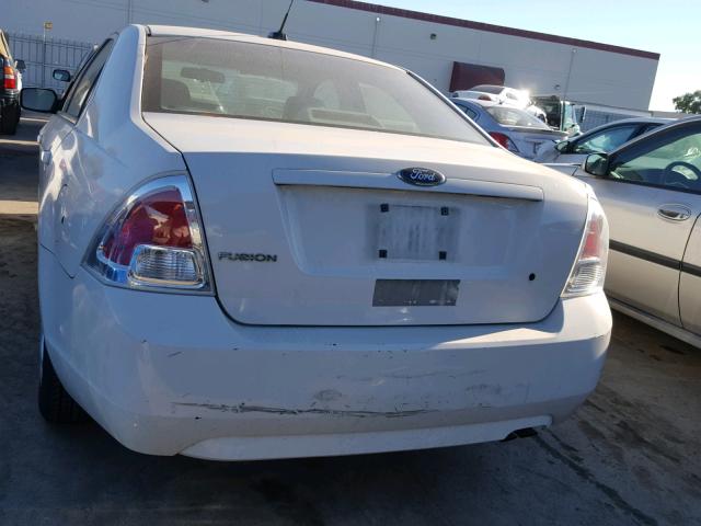 3FAHP06Z69R205040 - 2009 FORD FUSION S WHITE photo 9