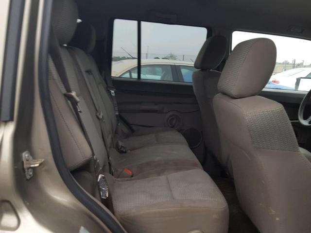 1J8HG48NX6C221420 - 2006 JEEP COMMANDER TAN photo 6