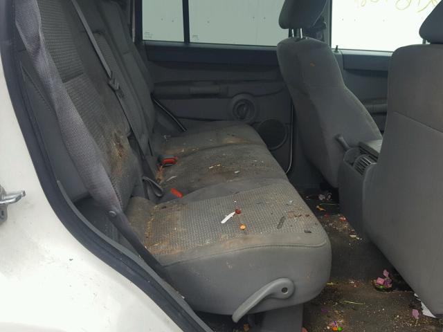 1J8HG48K17C686045 - 2007 JEEP COMMANDER WHITE photo 6