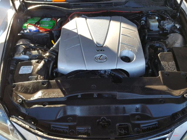 JTHBE262562005723 - 2006 LEXUS IS 350 SILVER photo 7