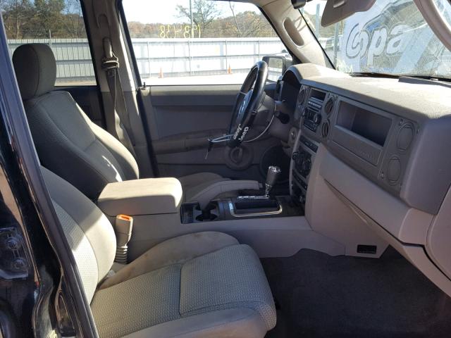 1J8HG48K56C156465 - 2006 JEEP COMMANDER BLACK photo 5