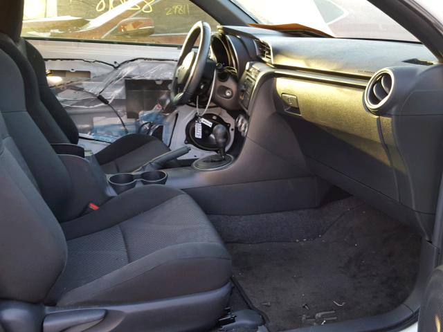 JTKJF5C7XC3027825 - 2012 TOYOTA SCION TC 白色 照片 5